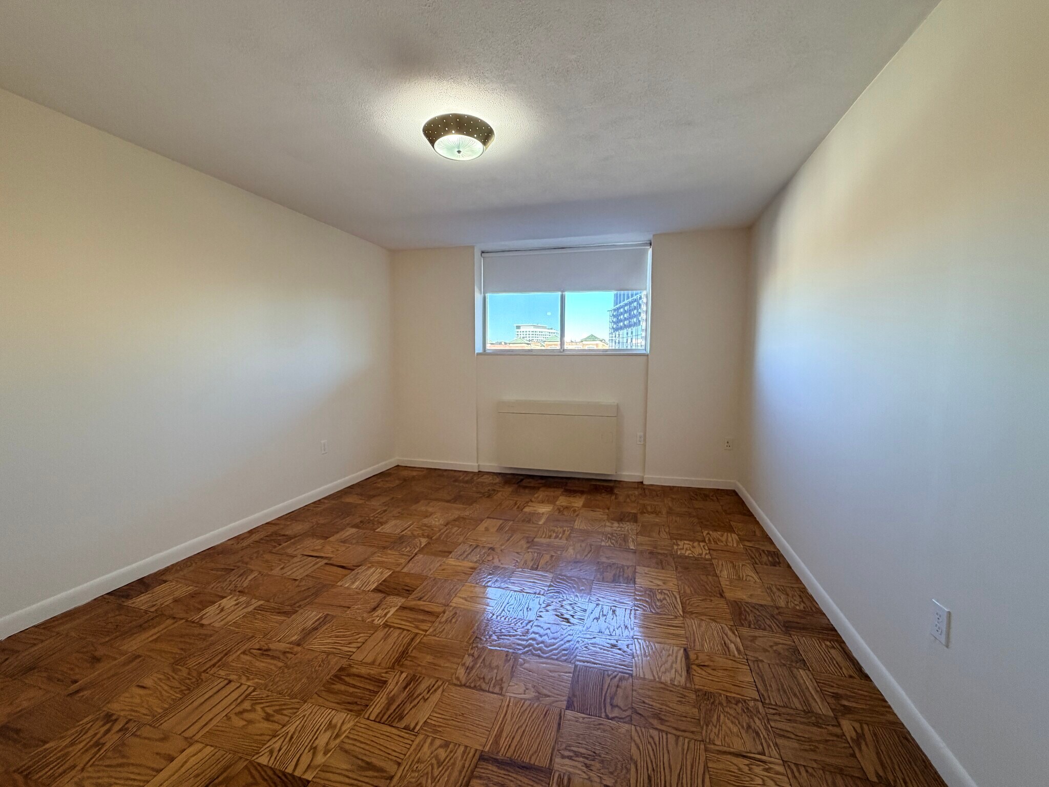 Building Photo - 57 Monmouth St