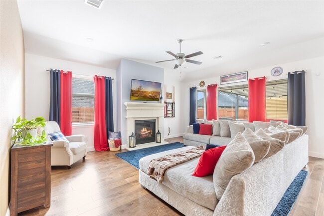 Building Photo - 16907 Kyler Crk Trl