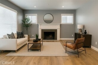 Building Photo - 2108 La Paloma Ave