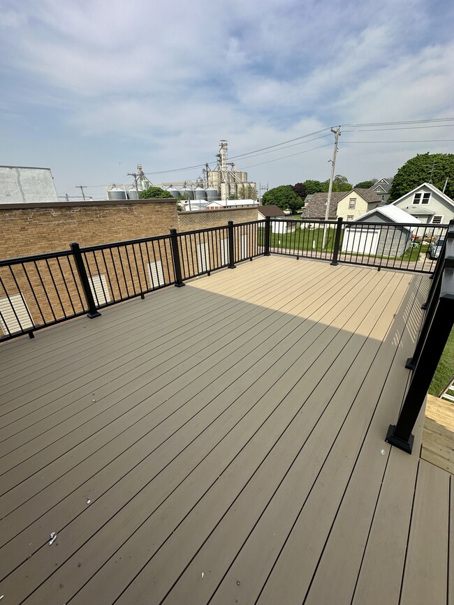 Deck - 211 S Main St