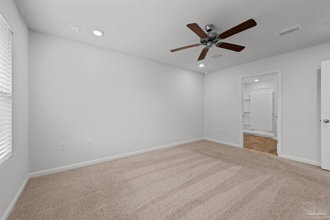 Building Photo - 7349 Lakeside Oak Ct