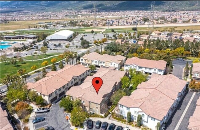 Building Photo - 15723 Parkhouse Dr