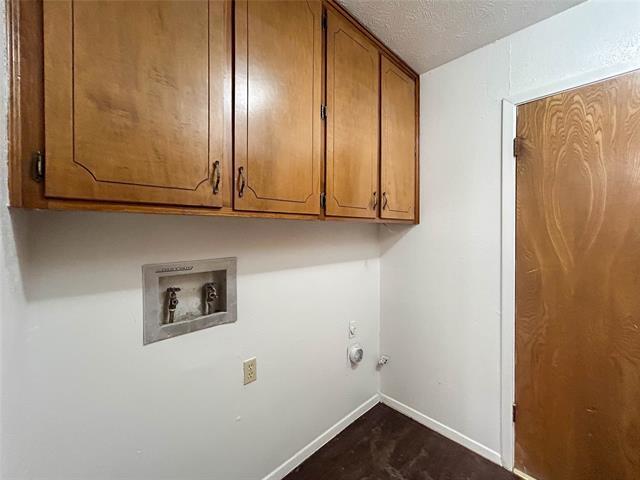 Building Photo - 1425 E Windsor Dr
