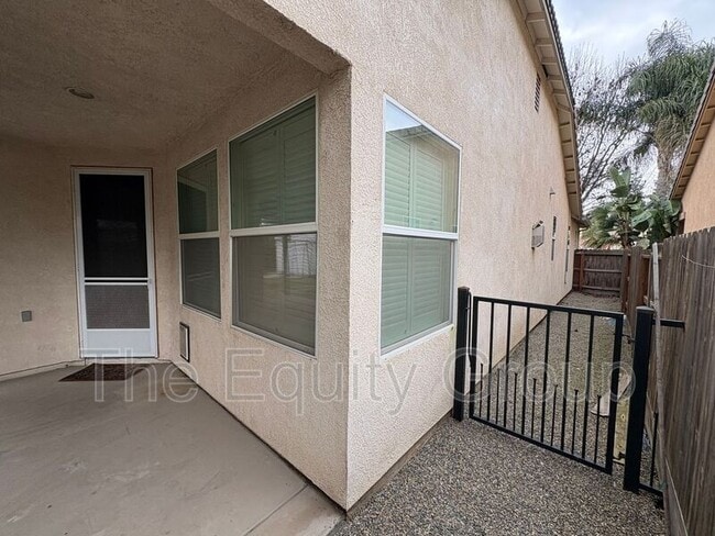 Building Photo - 144 E Reese Ave