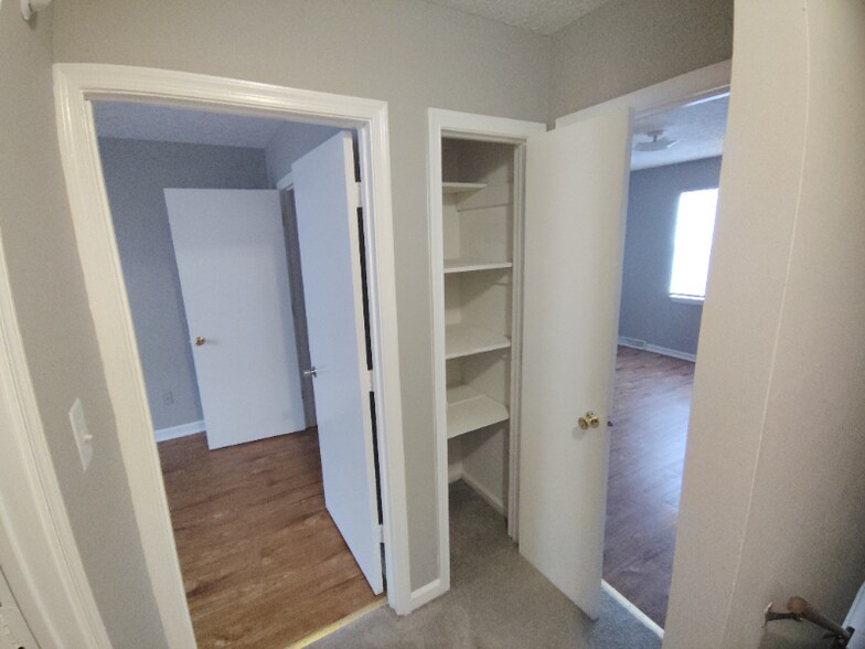 Building Photo - 36 Duguid Dr