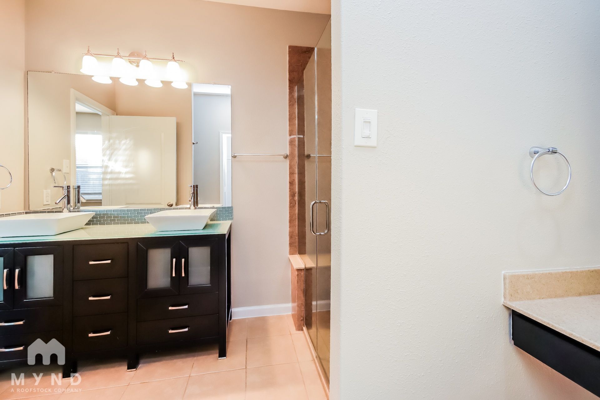 Building Photo - 6510 Pine Tree Dr
