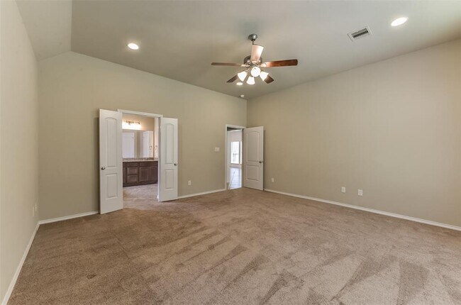 Building Photo - 248 Clementine Ct