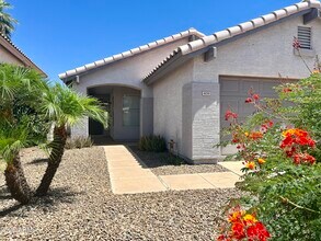 Building Photo - 4050 E Coolbrook Ave