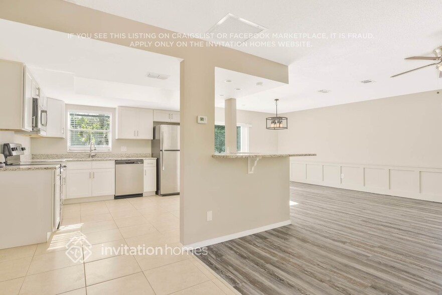 Building Photo - 4051 Woodsong Dr