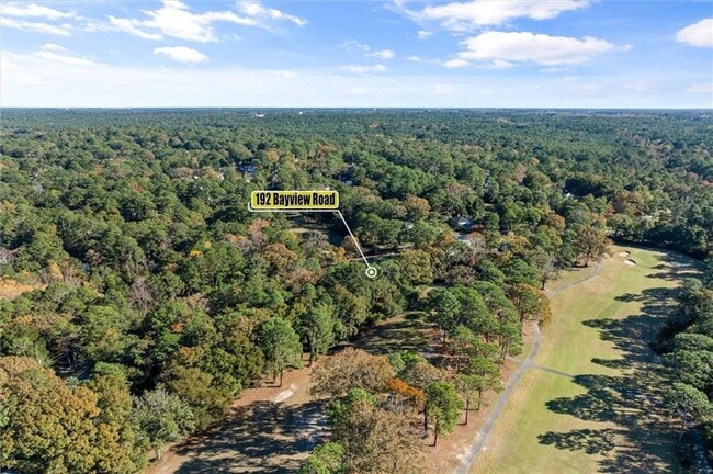 Building Photo - Beautifully Remodeled Home on Lake Forest ...
