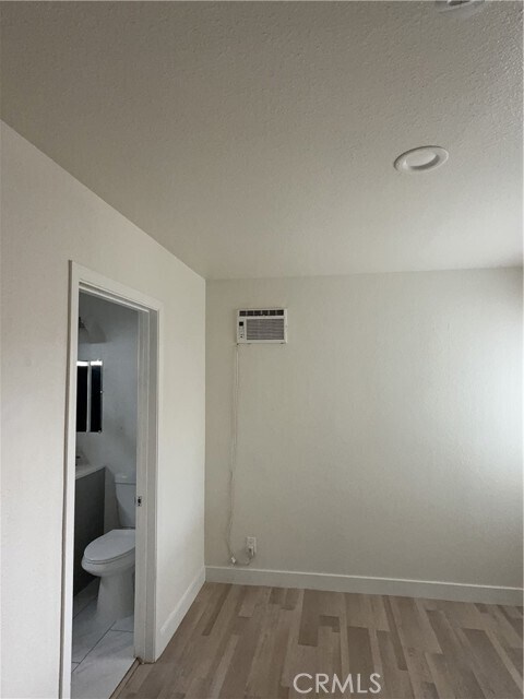 Building Photo - 139 N Palm Ave