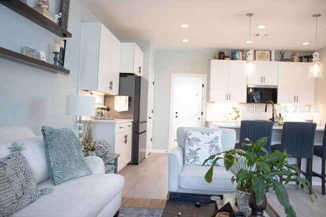 Building Photo - 1314 Good Life Wy