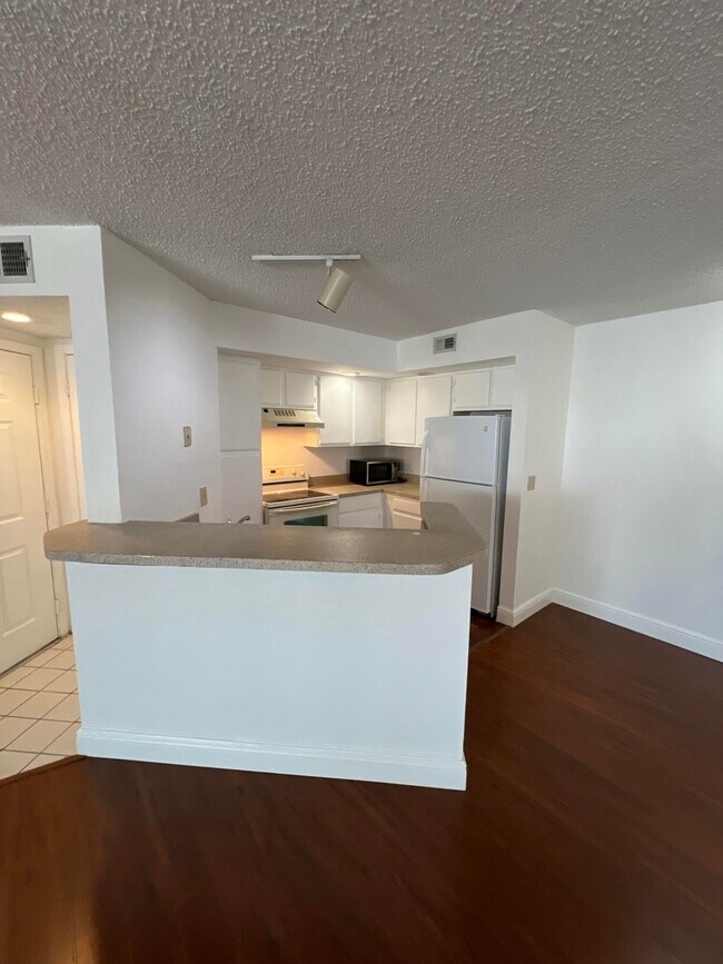Building Photo - 1401 Village Blvd