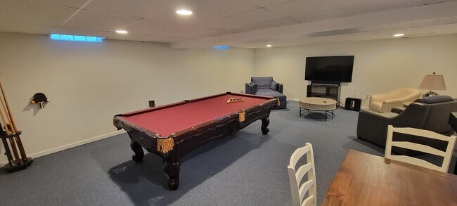 Building Photo - 547 Neff Rd