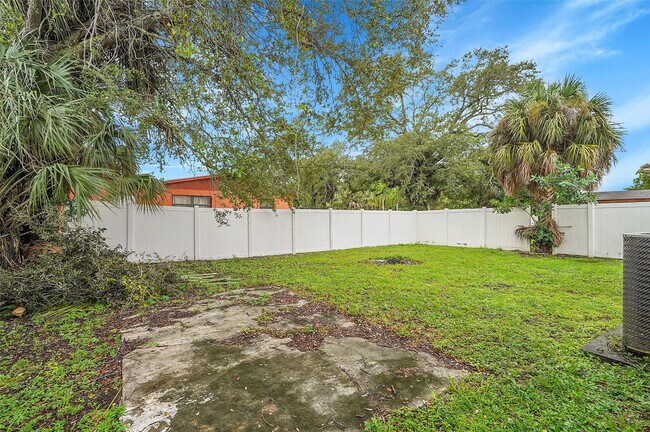 Building Photo - 2784 NW 9th St