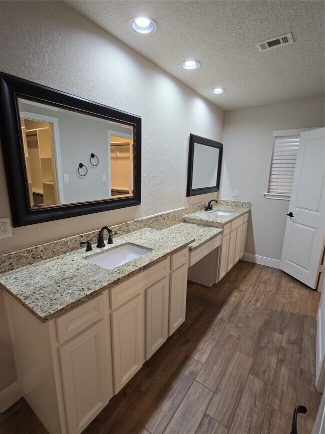 Building Photo - 19103 Whitewood Dr