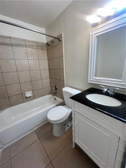 Building Photo - 7854 Star St