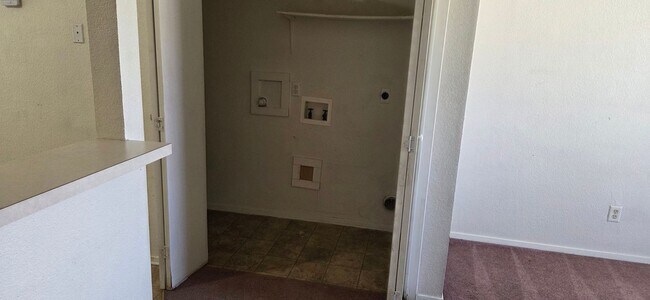Building Photo - 1101 SHANA RAE Cir