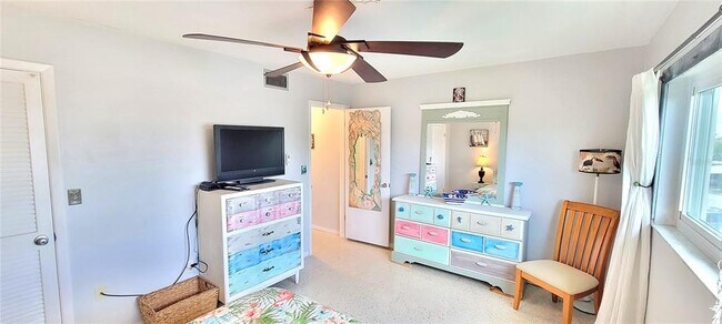 Building Photo - 6161 Gulf Winds Dr