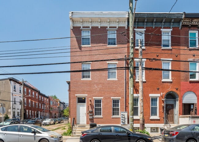 Building Photo - 802 N 16th St
