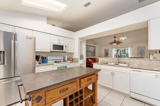 Building Photo - 1301 Carlton Ct