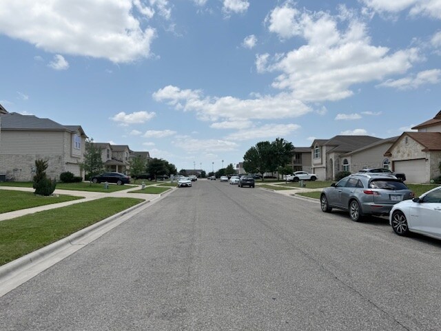 Building Photo - 3000 Black Orchid Dr