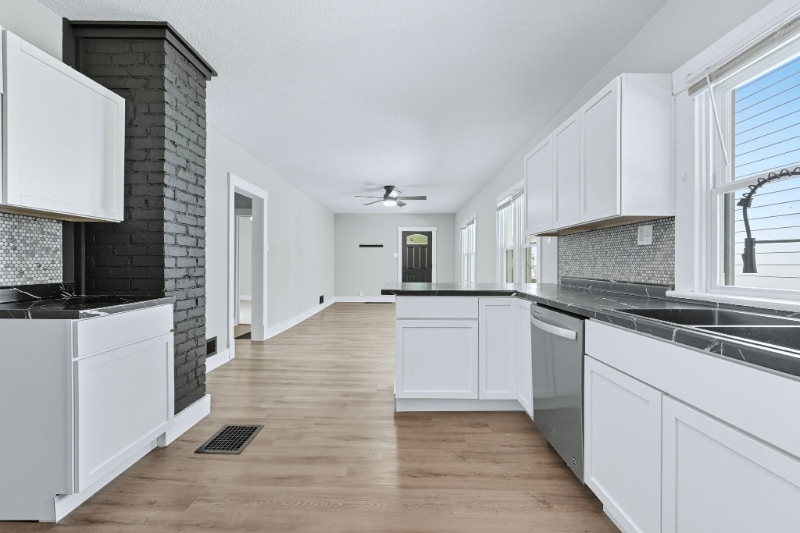 Building Photo - 4321 Tacoma Ave