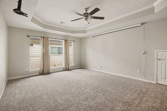 Building Photo - 3808 Armand Dr