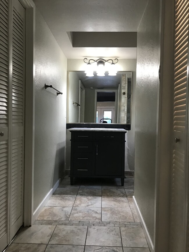 2 closets in bathroom - 229 Summerwood Trail