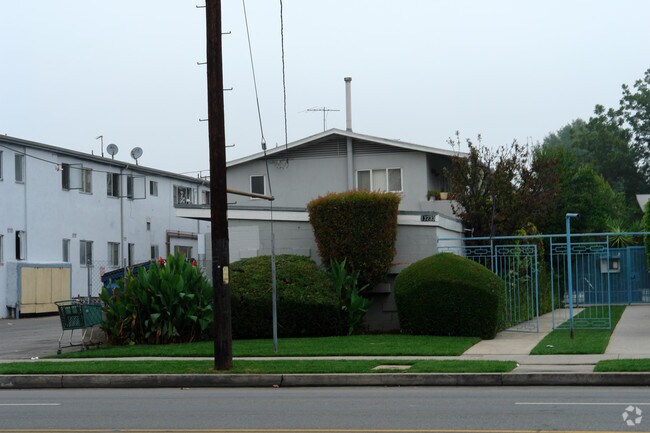 Building Photo - Alana Apartments