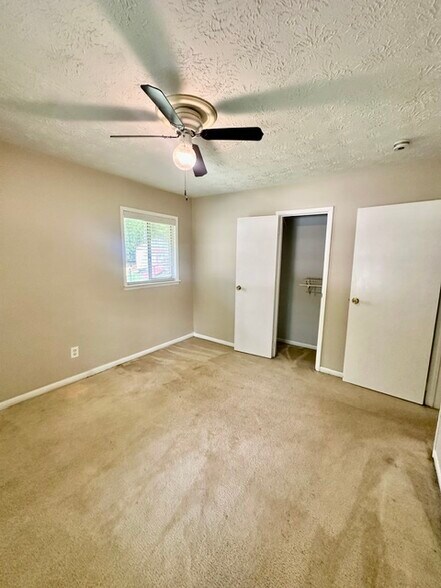 Building Photo - 10178 Top Tree Ct