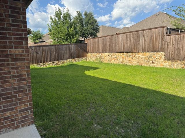 Building Photo - 2724 Southampton Dr