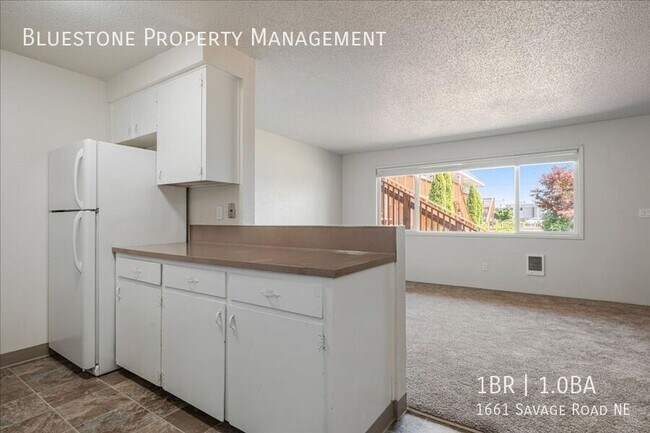 Building Photo - 1661 Savage Rd NE