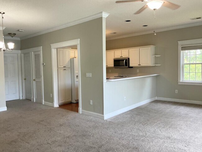 Building Photo - 6307 Sweetwater Blvd