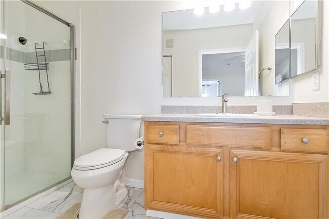 Building Photo - 1050 Villagio Cir
