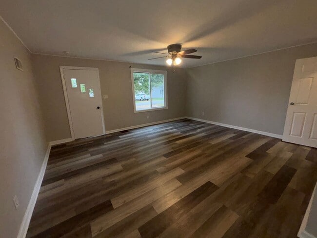 Building Photo - 203 W Magnolia St