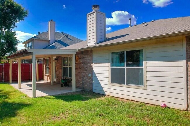 Building Photo - 4304 Fieldwood Dr