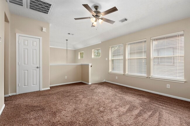 Building Photo - 19 E Twinvale Loop