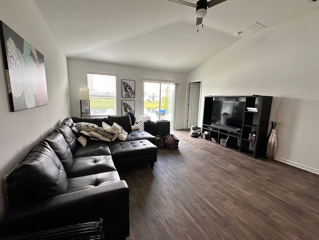 Building Photo - Welcome Home