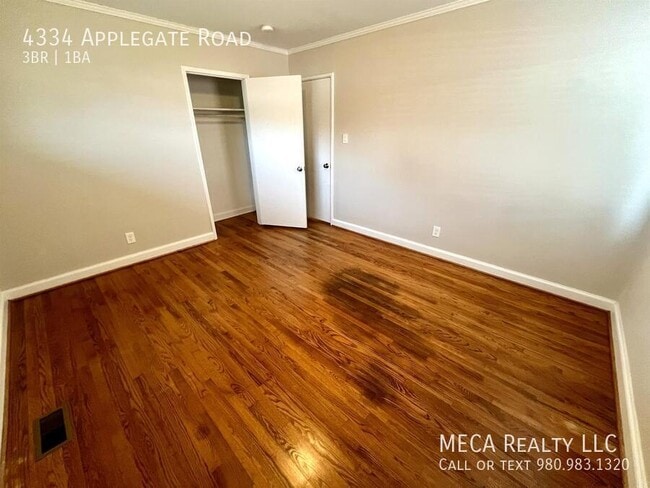 Building Photo - 4334 Applegate Rd