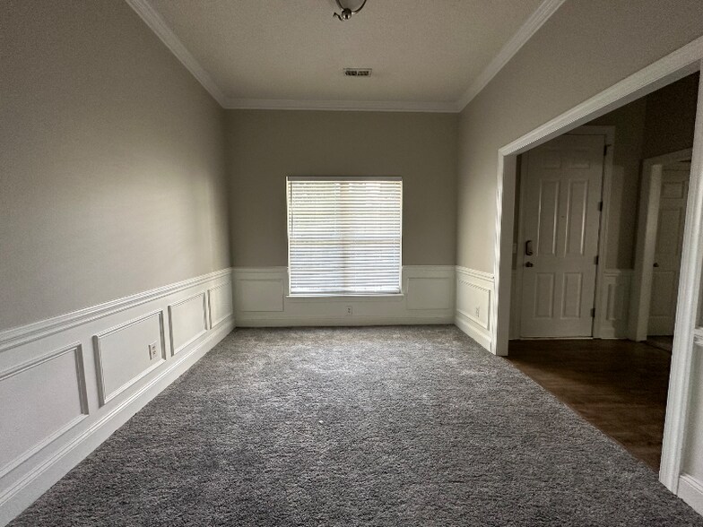 Building Photo - 4722 Lone Tree Ct