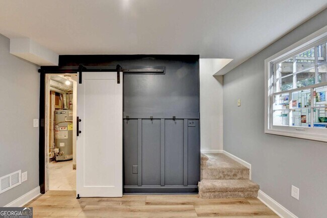 Building Photo - 478 Dorsey Cir SW