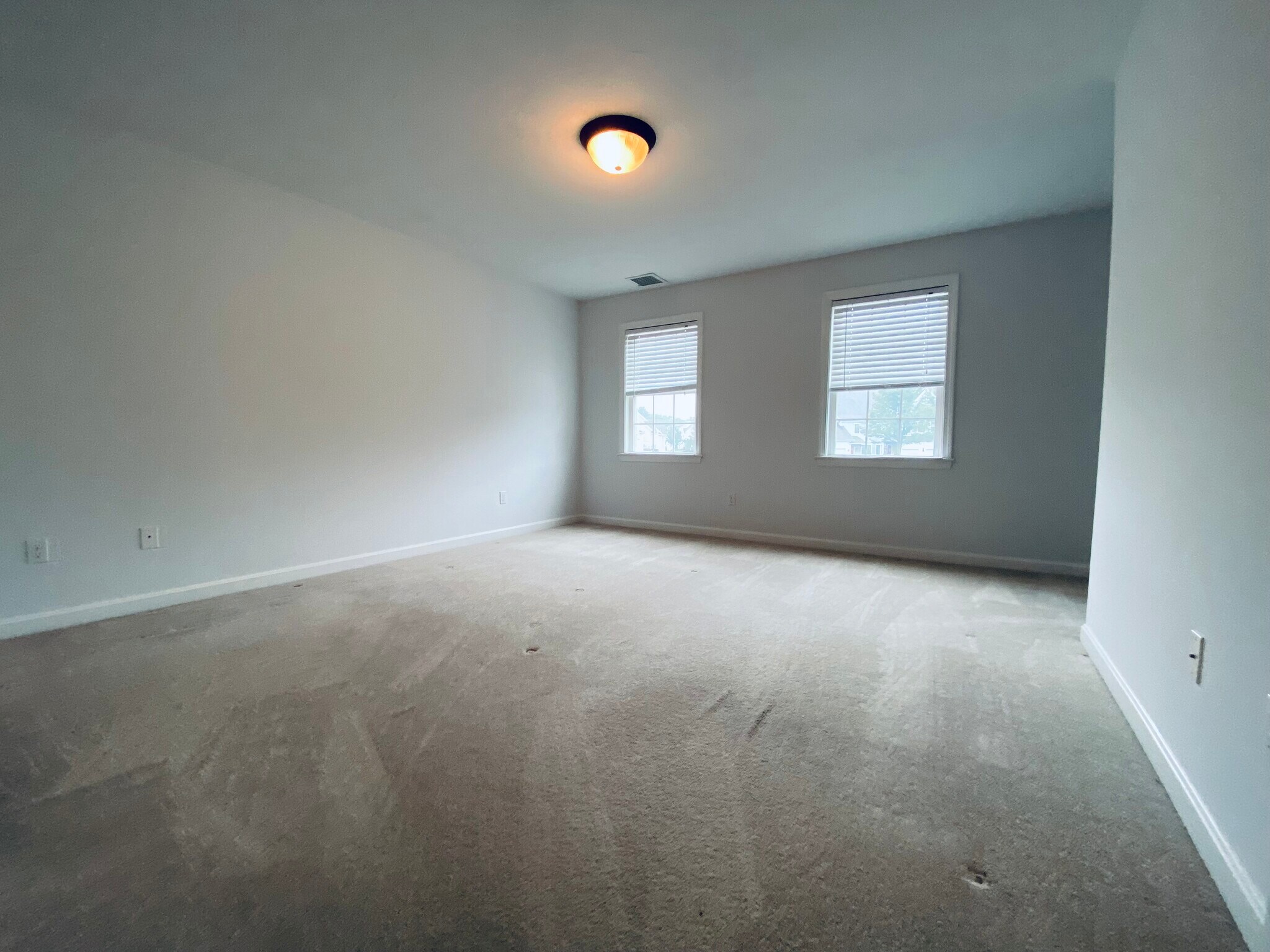 Building Photo - 1103 Hampton Way