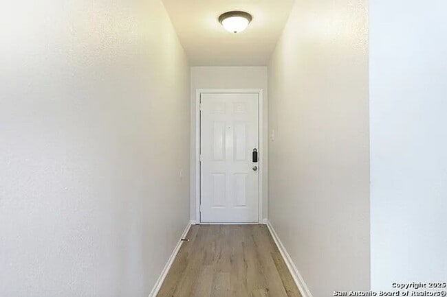 Building Photo - 3-Bedroom Home in Kirby Ready for Move-In!