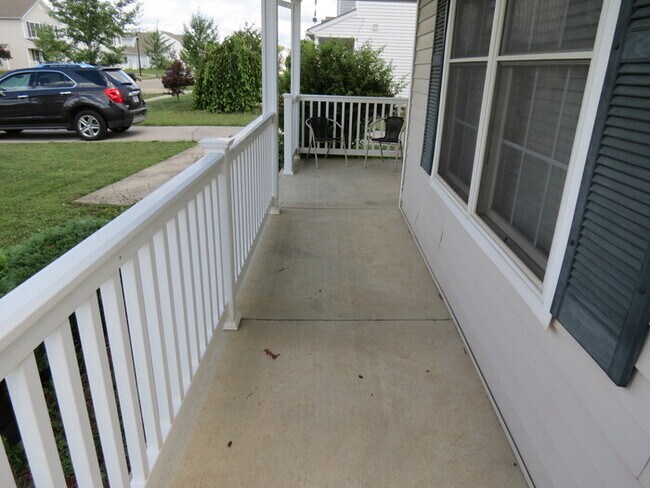 Building Photo - 4032 Grayson Dr, Obetz, OH 43207, USA