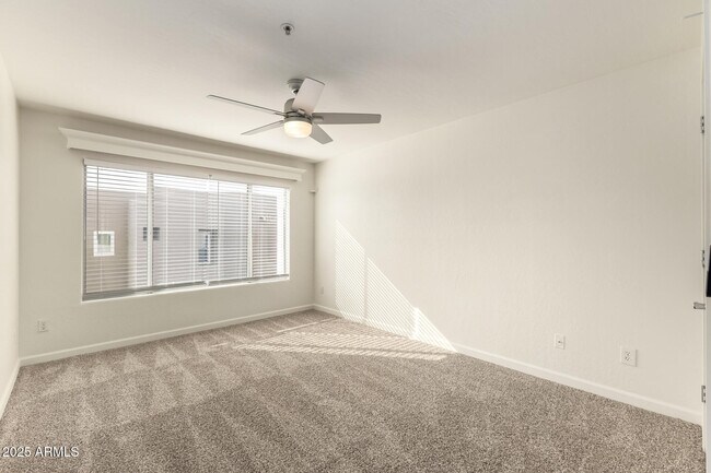 Building Photo - 11260 N 92nd St