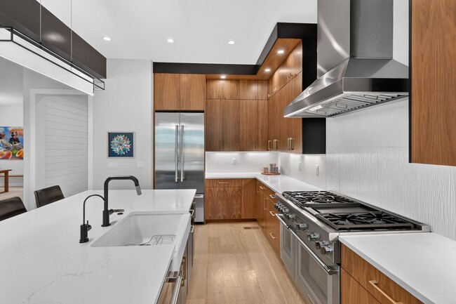 Building Photo - Boulder Living Perfected: Custom 4BR/4BA Modern Farmhouse Near Wonderland Lake