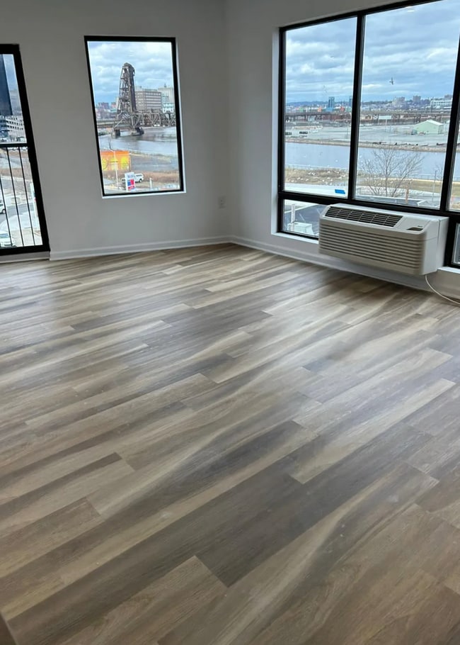 Building Photo - 508 Market St