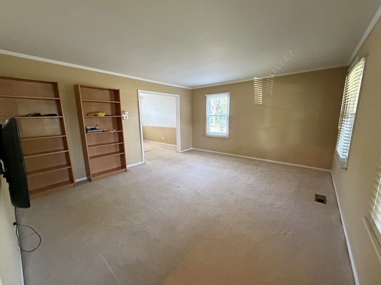 Living room - 361 Chicory Ln