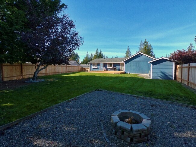 Building Photo - 4603 Guemes View